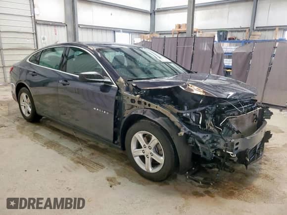 2025 Chevrolet Malibu LS with VIN 1G1ZC5ST5SF136703, listed as a Copart auction lot 83860005 with 41,911 mi miles and Salvage title. Bid and sale history available at DreamBid. Image 4.