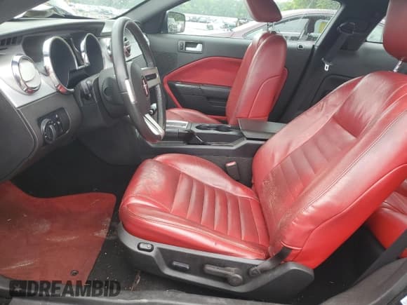 ✅ 2006 Ford Mustang GT Deluxe • VIN: 1ZVHT82H965256819 • Lot: 59047625. Listed on Copart with 102,052 mi. Free auction sales archive from the USA and detailed vehicle history report at DreamBid. Image 7.