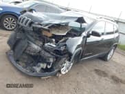✅ 2020 Jeep Cherokee Latitude • VIN: 1C4PJLCB2LD595604 • Lot: 42922772. Wystawiony na IAAI z przebiegiem Nie podano. Bezpłatny archiwum sprzedaży aukcyjnych z USA i szczegółowy raport historii pojazdu na DreamBid. Zdjęcie 18.