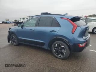 ✅ 2023 Kia Niro Wave • VIN: KNDCT3L17P5031642 • Лот: 90522975. Опубликован ранее на Copart с пробегом 26 938 миль. Бесплатный доступ к архиву аукционных продаж из США и подробный отчёт об истории автомобиля на DreamBid. Изображение 2.