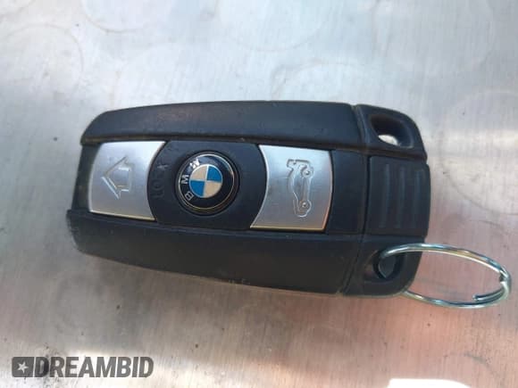 ✅ 2013 BMW X6 M • VIN: 5YMGZ0C58DLL30007 • Lot: 42244715. Wystawiony na IAAI z przebiegiem 140 163 mil. Bezpłatny archiwum sprzedaży aukcyjnych z USA i szczegółowy raport historii pojazdu na DreamBid. Zdjęcie 11.