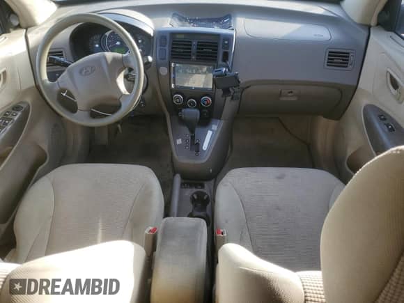 ✅ 2007 Hyundai Tucson GLS • VIN: KM8JM12B27U556824 • Lot: 81414254. Wystawiony na Copart z przebiegiem 195 712 mil mil. Skorzystaj z bezpłatnego archiwum sprzedaży aukcyjnych z USA i zobacz szczegółowy raport historii pojazdu na DreamBid. Zdjęcie 8.