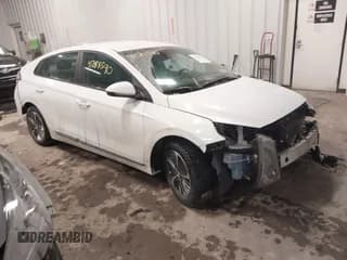 ✅ 2021 Hyundai Ioniq SE • VIN: KMHC65LD5MU253722 • Lot: 41288590. Wystawiony na IAAI z przebiegiem 30 139 mil. Bezpłatny archiwum sprzedaży aukcyjnych z USA i szczegółowy raport historii pojazdu na DreamBid. Zdjęcie 1.