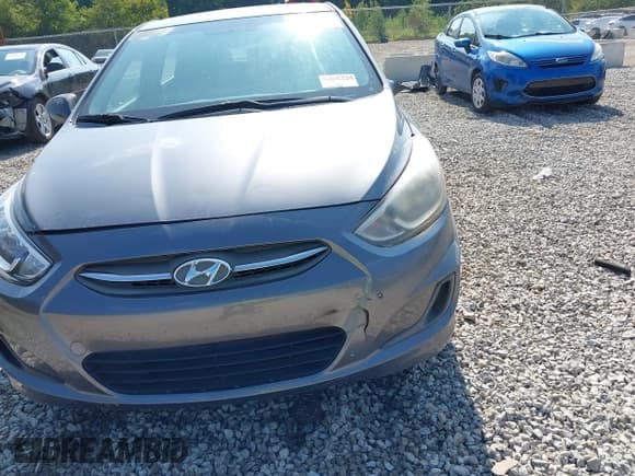 ✅ 2017 Hyundai Accent SE • VIN: KMHCT5AE6HU338756 • Lot: 42982023. Wystawiony na IAAI z przebiegiem 100 556 mil. Bezpłatny archiwum sprzedaży aukcyjnych z USA i szczegółowy raport historii pojazdu na DreamBid. Zdjęcie 12.