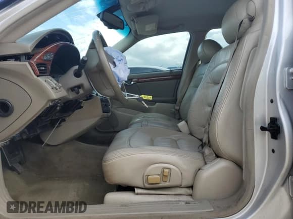 ✅ 2003 Cadillac DeVille • VIN: 1G6KD54YX3U183644 • Lot: 81963655. Listed on Copart with 118,137 mi. Free auction sales archive from the USA and detailed vehicle history report at DreamBid. Image 7.