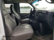 ✅ 2012 GMC Savana • VIN: 1GJW7PFG4C1200924 • Lot: 71206545. Wystawiony na Copart z przebiegiem 126 625 mil. Bezpłatny archiwum sprzedaży aukcyjnych z USA i szczegółowy raport historii pojazdu na DreamBid. Zdjęcie 5.