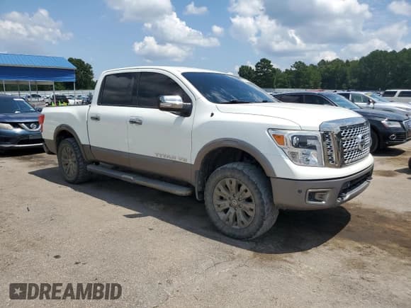 ✅ 2018 Nissan Titan Pro-4X • VIN: 1N6AA1E51JN513741 • Лот: 67366455. Опубликован ранее на Copart с пробегом 109 081 миль. Бесплатный доступ к архиву аукционных продаж из США и подробный отчёт об истории автомобиля на DreamBid. Изображение 4.