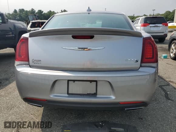 ✅ 2017 Chrysler 300 S Alloy Edition • VIN: 2C3CCABG7HH508143 • Lot: 66607125. Listed on Copart with 13,846 mi. Free auction sales archive from the USA and detailed vehicle history report at DreamBid. Image 6.