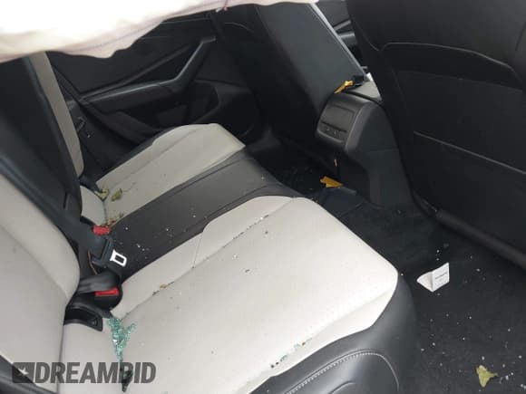 ✅ 2019 Volkswagen Jetta S • VIN: 3VWC57BU4KM114877 • Lot: 41665351. Listed on IAAI with 96,258 mi. Free auction sales archive from the USA and detailed vehicle history report at DreamBid. Image 8.