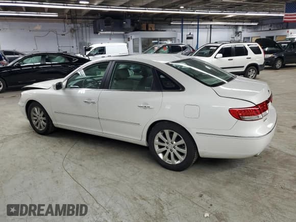 ✅ 2009 Hyundai Azera Limited • VIN: KMHFC46F29A372401 • Lot: 65382785. Listed on Copart with 101,183 mi. Free auction sales archive from the USA and detailed vehicle history report at DreamBid. Image 2.