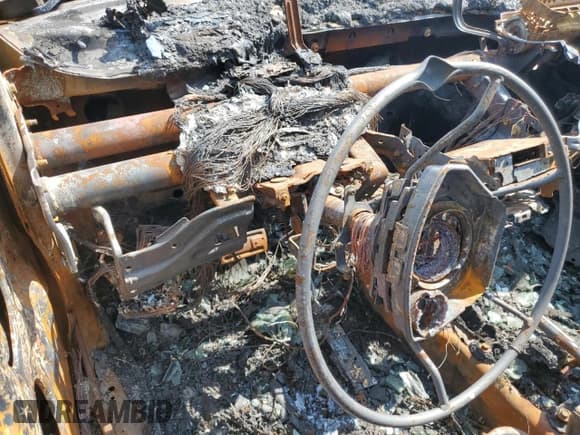 ✅ 1999 Honda Accord LX • VIN: 1HGCG5647XA014855 • Лот: 61830684. Опубликован ранее на Copart с пробегом Не указан. Бесплатный доступ к архиву аукционных продаж из США и подробный отчёт об истории автомобиля на DreamBid. Изображение 9.