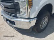 ✅ 2019 Ford F-250 XL • VIN: 1FT7W2BT4KEF78866 • Lot: 43004304. Wystawiony na IAAI z przebiegiem 218 049 mil. Bezpłatny archiwum sprzedaży aukcyjnych z USA i szczegółowy raport historii pojazdu na DreamBid. Zdjęcie 6.