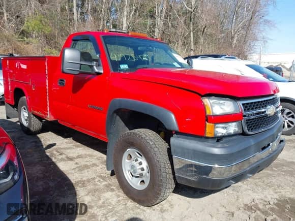 2006 Chevrolet Silverado 2500HD LT1 with VIN 1GCHK24U16E145209, listed as a IAAI auction lot 41925420 with 110,285 mi miles and . Bid and sale history available at DreamBid. Image 1.