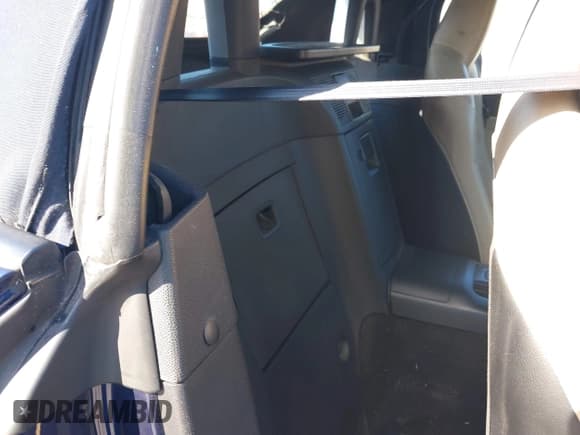 ✅ 2012 Mazda MX-5 Miata Grand Touring • VIN: JM1NC2NF6C0221256 • Lot: 41418617. Listed on IAAI with 118,291 mi. Free auction sales archive from the USA and detailed vehicle history report at DreamBid. Image 8.