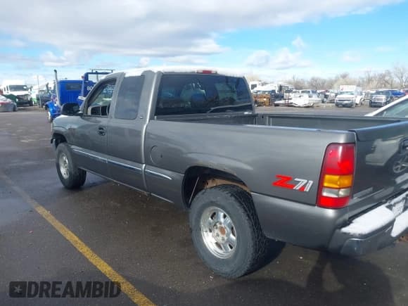 ✅ 1999 GMC Sierra 1500 SLE • VIN: 2GTEK19T0X1571103 • Лот: 41803379. Опубликован ранее на IAAI с пробегом 232 933 миль. Бесплатный доступ к архиву аукционных продаж из США и подробный отчёт об истории автомобиля на DreamBid. Изображение 3.