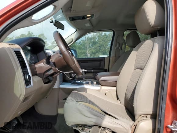 ✅ 2009 Dodge 1500 SLT • VIN: 1D3HB18P59S773477 • Lot: 53988865. Wystawiony na Copart z przebiegiem 308 883 mil. Bezpłatny archiwum sprzedaży aukcyjnych z USA i szczegółowy raport historii pojazdu na DreamBid. Zdjęcie 7.