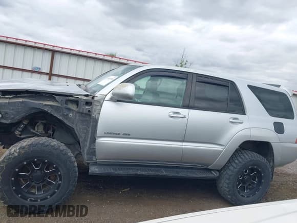 ✅ 2005 Toyota 4Runner Limited • VIN: JTEBT17R950047055 • Лот: 43011104. Опубликован ранее на IAAI с пробегом 297 975 миль. Бесплатный доступ к архиву аукционных продаж из США и подробный отчёт об истории автомобиля на DreamBid. Изображение 15.