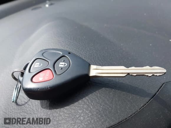 ✅ 2010 Toyota RAV4 Sport • VIN: JTMRF4DV9AD021572 • Lot: 41889657. Listed on IAAI with 150,878 mi. Free auction sales archive from the USA and detailed vehicle history report at DreamBid. Image 11.