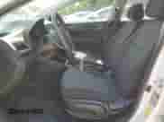 2021 Hyundai Accent SE z VIN 3KPC24A61ME132182, wystawiony jako Copart lot #61702334 z przebiegiem 46 742 mil mil oraz Szkoda całkowita • Salvage title. Historia ofert i sprzedaży dostępna na DreamBid. Obrazek 7.