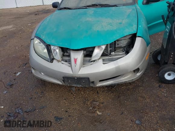 ✅ 2003 Pontiac Sunfire • VIN: 1G2JB12F237312035 • Lot: 41727230. Listed on IAAI with 165,534 mi. Free auction sales archive from the USA and detailed vehicle history report at DreamBid. Image 6.