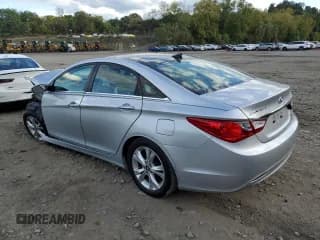 ✅ 2013 Hyundai Sonata SE • VIN: 5NPEC4AC7DH536451 • Lot: 74036644. Wystawiony na Copart z przebiegiem 128 554 mil. Bezpłatny archiwum sprzedaży aukcyjnych z USA i szczegółowy raport historii pojazdu na DreamBid. Zdjęcie 2.