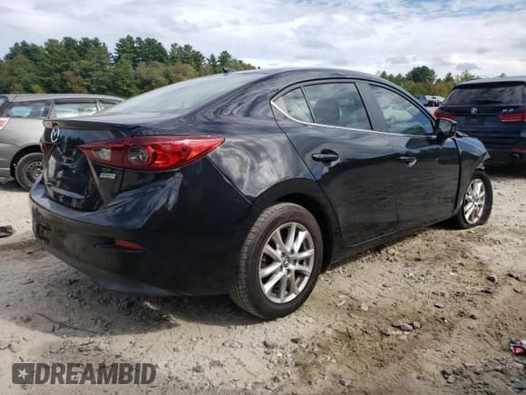 ✅ 2015 Mazda 3 i Touring • VIN: 3MZBM1V79FM234617 • Лот: 72072765. Опубликован ранее на Copart с пробегом 121 125 миль. Бесплатный доступ к архиву аукционных продаж из США и подробный отчёт об истории автомобиля на DreamBid. Изображение 3.