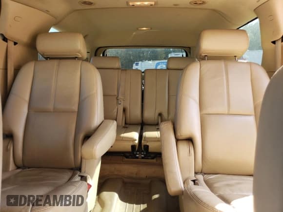 ✅ 2008 Chevrolet Suburban 1LT • VIN: 1GNFK16378R186792 • Lot: 92947475. Listed on Copart with 248,693 mi. Free auction sales archive from the USA and detailed vehicle history report at DreamBid. Image 10.