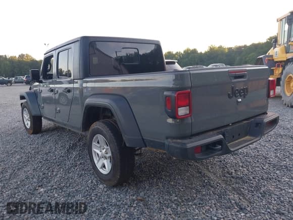 ✅ 2023 Jeep Gladiator Sport S • VIN: 1C6HJTAG0PL534130 • Лот: 42842561. Опубликован ранее на IAAI с пробегом 60 635 миль. Бесплатный доступ к архиву аукционных продаж из США и подробный отчёт об истории автомобиля на DreamBid. Изображение 3.