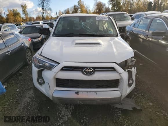 ✅ 2021 Toyota 4Runner TRD Off Road • VIN: JTEPU5JR3M5853414 • Lot: 90920195. Wystawiony na Copart z przebiegiem 60 756 mil. Bezpłatny archiwum sprzedaży aukcyjnych z USA i szczegółowy raport historii pojazdu na DreamBid. Zdjęcie 5.