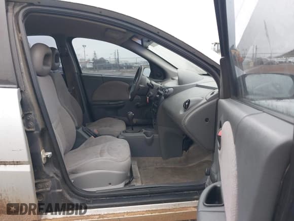 ✅ 2004 Saturn ION ION 1 • VIN: 1G8AG52F74Z231374 • Lot: 43869057. Listed on IAAI with 106,407 mi. Free auction sales archive from the USA and detailed vehicle history report at DreamBid. Image 5.
