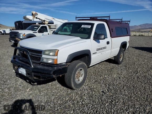 ✅ 2006 Chevrolet Silverado 3500 SRW Wrk Trk • VIN: 1GCHK34U26E180847 • Lot: 69645095. Listed on Copart with 164,931 mi. Free auction sales archive from the USA and detailed vehicle history report at DreamBid. Image 1.