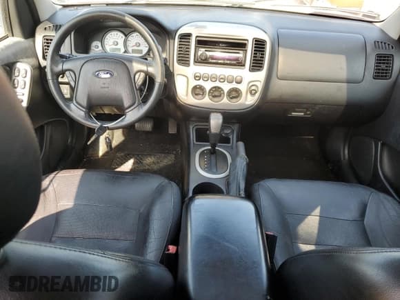 ✅ 2005 Ford Escape Limited • VIN: 1FMYU04175KD88717 • Lot: 65957955. Listed on Copart with 177,168 mi. Free auction sales archive from the USA and detailed vehicle history report at DreamBid. Image 8.