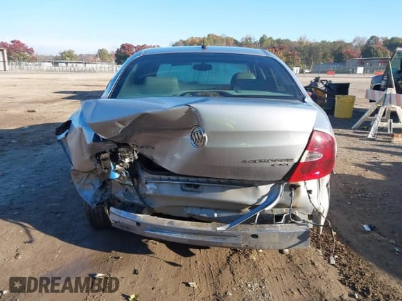 ✅ 2006 Buick LaCrosse CXL • VIN: 2G4WD582261192824 • Lot: 43608179. Listed on IAAI with 82,450 mi. Free auction sales archive from the USA and detailed vehicle history report at DreamBid. Image 16.