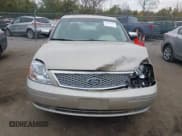 ✅ 2005 Ford Five Hundred Limited • VIN: 1FAHP28185G162678 • Lot: 43568524. Wystawiony na IAAI z przebiegiem 40 212 mil. Bezpłatny archiwum sprzedaży aukcyjnych z USA i szczegółowy raport historii pojazdu na DreamBid. Zdjęcie 12.