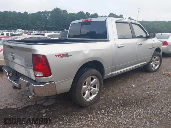 ✅ 2010 Dodge 1500 Sport • VIN: 1D7RV1CTXAS161049 • Lot: 42638463. Wystawiony na IAAI z przebiegiem 287 896 mil. Bezpłatny archiwum sprzedaży aukcyjnych z USA i szczegółowy raport historii pojazdu na DreamBid. Zdjęcie 4.