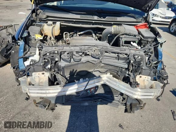 ✅ 2018 Chrysler Pacifica Limited • VIN: 2C4RC1GG6JR214246 • Lot: 87242455. Wystawiony na Copart z przebiegiem 122 800 mil. Bezpłatny archiwum sprzedaży aukcyjnych z USA i szczegółowy raport historii pojazdu na DreamBid. Zdjęcie 12.