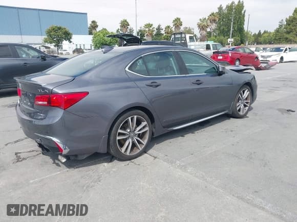 ✅ 2020 Acura TLX Advance • VIN: 19UUB3F8XLA002011 • Лот: 42687511. Опубликован ранее на IAAI с пробегом 85 540 миль. Бесплатный доступ к архиву аукционных продаж из США и подробный отчёт об истории автомобиля на DreamBid. Изображение 4.