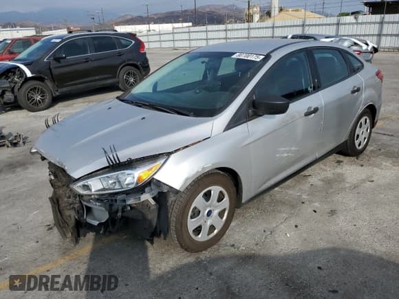 ✅ 2017 Ford Focus S • VIN: 1FADP3E21HL263932 • Lot: 80700175. Wystawiony na Copart z przebiegiem 59 441 mil. Bezpłatny archiwum sprzedaży aukcyjnych z USA i szczegółowy raport historii pojazdu na DreamBid. Zdjęcie 1.
