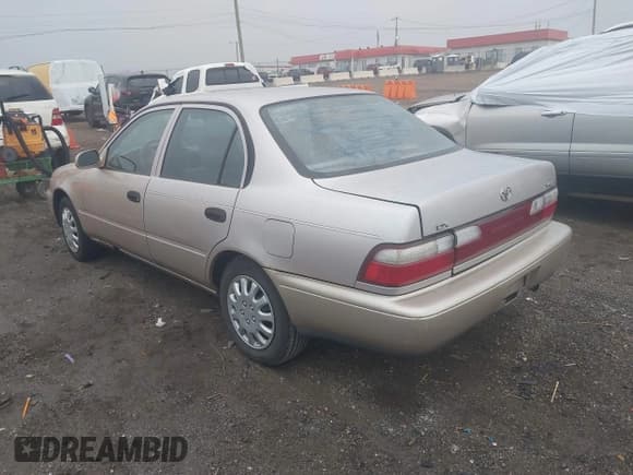 ✅ 1996 Toyota Corolla DX • VIN: 1NXBB02E0TZ379196 • Lot: 43794367. Wystawiony na IAAI z przebiegiem 198 943 mil. Bezpłatny archiwum sprzedaży aukcyjnych z USA i szczegółowy raport historii pojazdu na DreamBid. Zdjęcie 3.