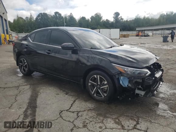 ✅ 2024 Nissan Sentra SV • VIN: 3N1AB8CV9RY230145 • Лот: 85586545. Опубликован ранее на Copart с пробегом 20 302 миль. Бесплатный доступ к архиву аукционных продаж из США и подробный отчёт об истории автомобиля на DreamBid. Изображение 4.