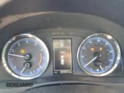 ✅ 2018 Toyota Corolla SE • VIN: 5YFBURHE6JP807924 • Lot: 91165385. Listed on Copart with 85,607 mi. Free auction sales archive from the USA and detailed vehicle history report at DreamBid. Image 9.