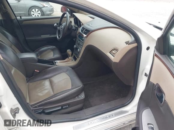 ✅ 2010 Chevrolet Malibu LTZ • VIN: 1G1ZE5EB5A4155081 • Lot: 43539176. Listed on IAAI with 155,449 mi. Free auction sales archive from the USA and detailed vehicle history report at DreamBid. Image 5.