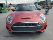 ✅ 2020 MINI Clubman Cooper S • VIN: WMWXJ1C02L2L92269 • Lot: 69214985. Wystawiony na Copart z przebiegiem 55 327 mil. Bezpłatny archiwum sprzedaży aukcyjnych z USA i szczegółowy raport historii pojazdu na DreamBid. Zdjęcie 5.