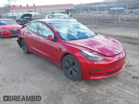 ✅ 2021 Tesla Model 3 Long Range • VIN: 5YJ3E1EB0MF902833 • Lot: 41854474. Wystawiony na IAAI z przebiegiem 41 982 mil. Bezpłatny archiwum sprzedaży aukcyjnych z USA i szczegółowy raport historii pojazdu na DreamBid. Zdjęcie 1.