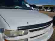 2001 Chevrolet Tahoe LT с VIN 1GNEK13T71R225256, выставлен на аукционе IAAI как лот 42443173 с пробегом Не указан миль и . История ставок и продаж доступна на DreamBid. Изображение 15.