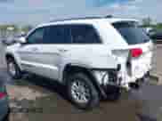2018 Jeep Grand Cherokee Altitude z VIN 1C4RJFAGXJC504400, wystawiony jako IAAI lot #43318140 z przebiegiem 100 572 mil mil oraz . Historia ofert i sprzedaży dostępna na DreamBid. Obrazek 15.