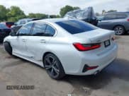 ✅ 2022 BMW 3 Series 330i xDrive • VIN: 3MW5R7J02N8C36114 • Lot: 43266790. Wystawiony na IAAI z przebiegiem 41 091 mil. Bezpłatny archiwum sprzedaży aukcyjnych z USA i szczegółowy raport historii pojazdu na DreamBid. Zdjęcie 3.