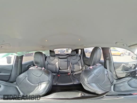 ✅ 2019 Jeep Cherokee Limited • VIN: 1C4PJMDN3KD168882 • Lot: 91855025. Listed on Copart with 126,280 mi. Free auction sales archive from the USA and detailed vehicle history report at DreamBid. Image 15.