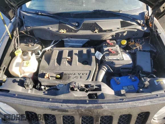 ✅ 2015 Jeep Patriot High Altitude • VIN: 1C4NJRFB5FD143480 • Lot: 82353385. Listed on Copart with 102,899 mi. Free auction sales archive from the USA and detailed vehicle history report at DreamBid. Image 12.