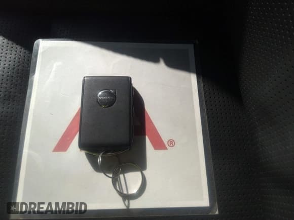 ✅ 2017 Volvo XC90 Inscription • VIN: YV4A22PL9H1137841 • Lot: 43190669. Listed on IAAI with 142,000 mi. Free auction sales archive from the USA and detailed vehicle history report at DreamBid. Image 11.